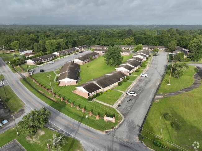 3D Exterior - Linkwood Manor