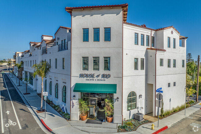 Building Photo - Villa San Clemente