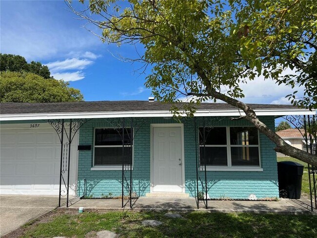 Building Photo - 3697 59th Way N