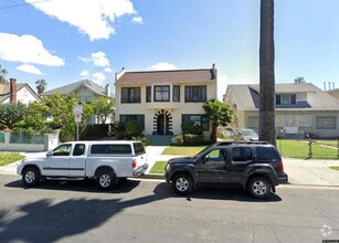 Building Photo - 1952 1/2 S La Salle Ave
