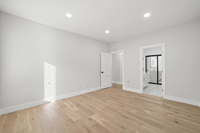 Building Photo - 104 Norris Canyon Place