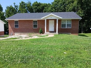 Building Photo - 5102 Charm Ridge Dr
