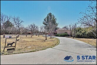 Building Photo - 1066 Villa Linda Way