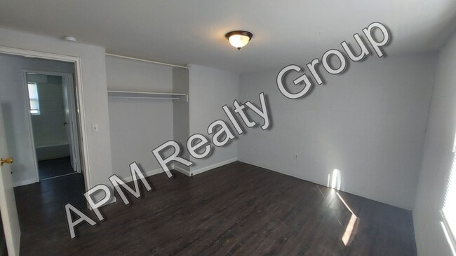 Building Photo - 2801 Howell Ct