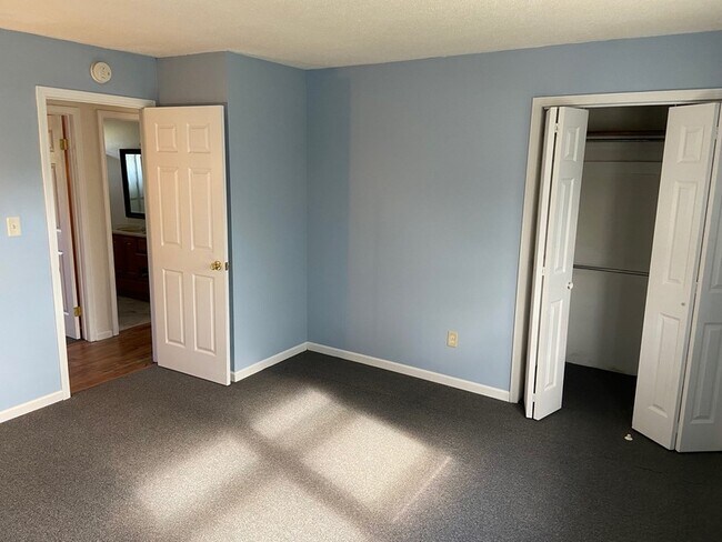 Foto del edificio - 4156 Norman Dr SE