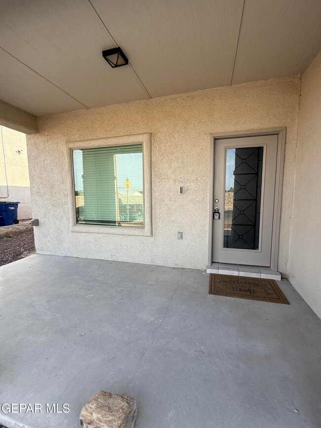 Building Photo - 14405 Eastbrook Dr