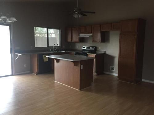 Building Photo - Charming 2-Bedroom Home with Cozy Fireplac...