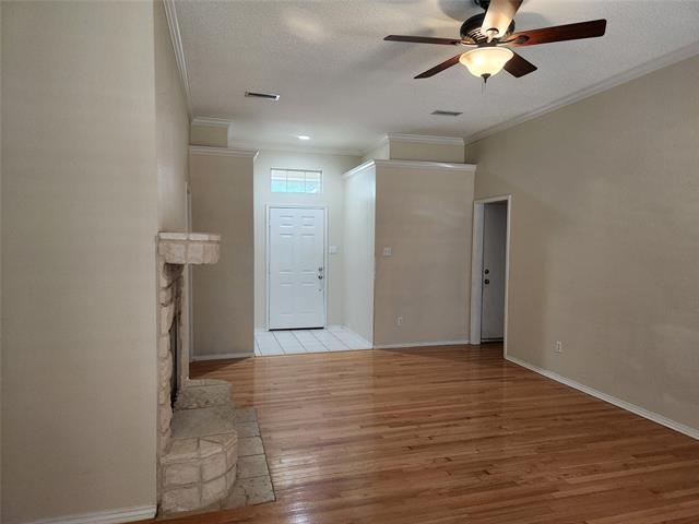 Foto del edificio - 617 Pleasant Valley Dr