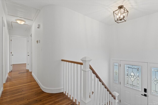Building Photo - 227 NY-111