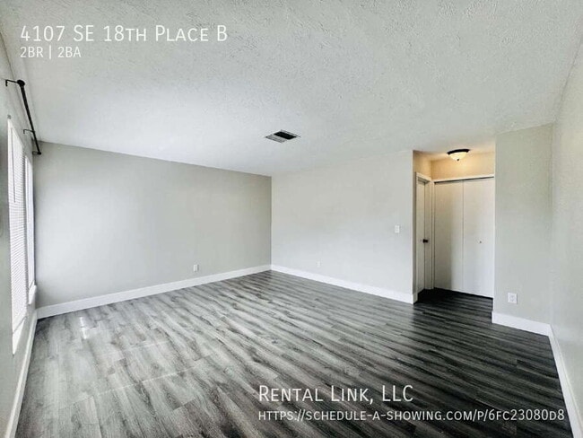 Foto del edificio - 4107 SE 18th Pl