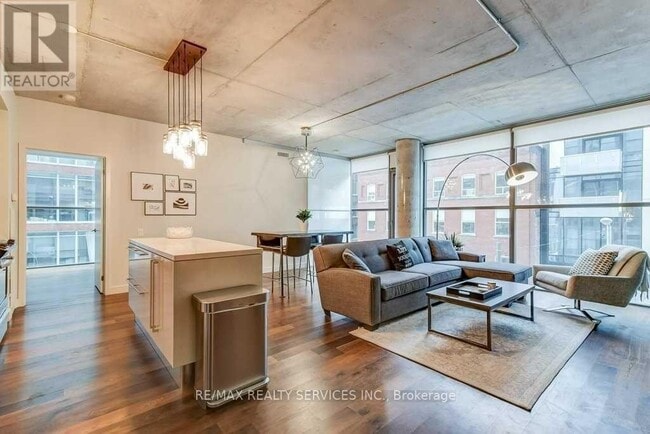 Building Photo - 25 Oxley St