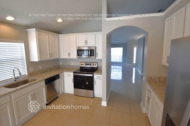 Building Photo - 3281 Falcon Point Dr