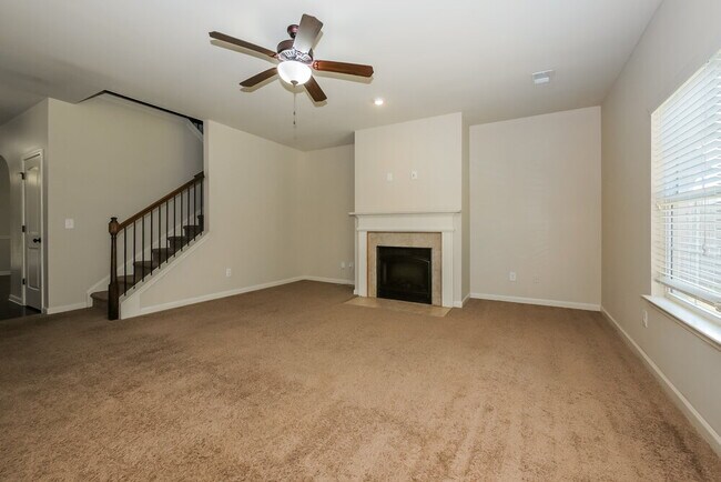 Foto del edificio - 917 Piedmont Dr