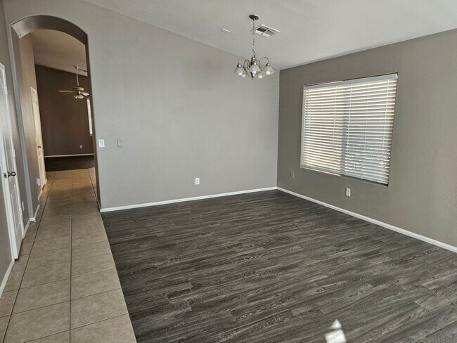Building Photo - nice 3 b 2 bth home