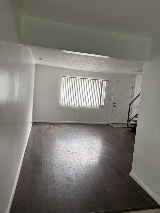 Building Photo - 1639 W 80th St