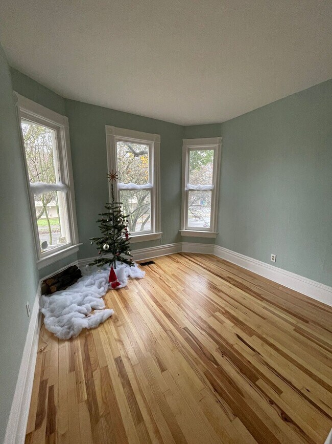Sala de estar - planta baja - 3915 NE Rodney Ave