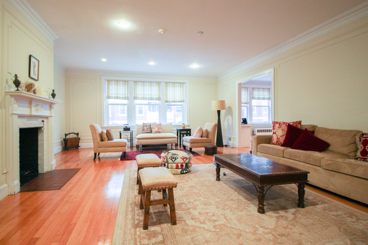 Foto principal - 89 Pleasant St