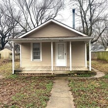 Building Photo - 429 E Bridge St