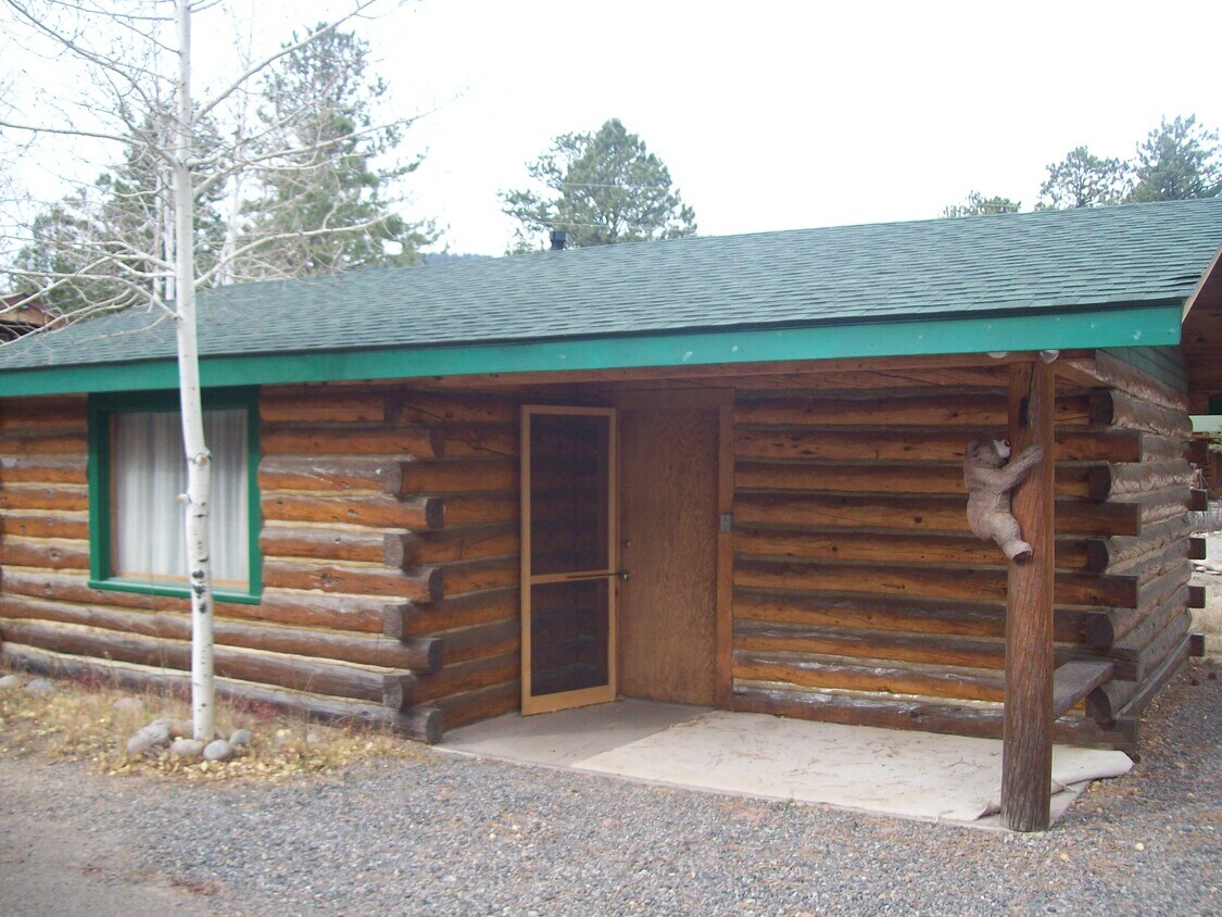Primary Photo - 1 Pine Cone Dr