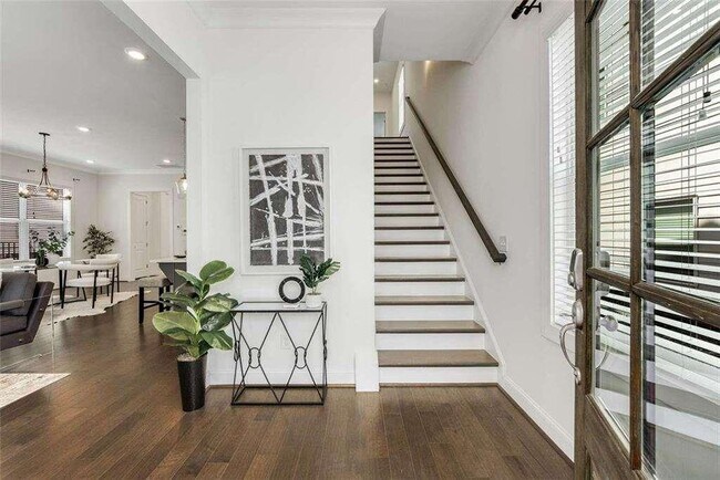 Foto del edificio - 2316 Echelon Ln