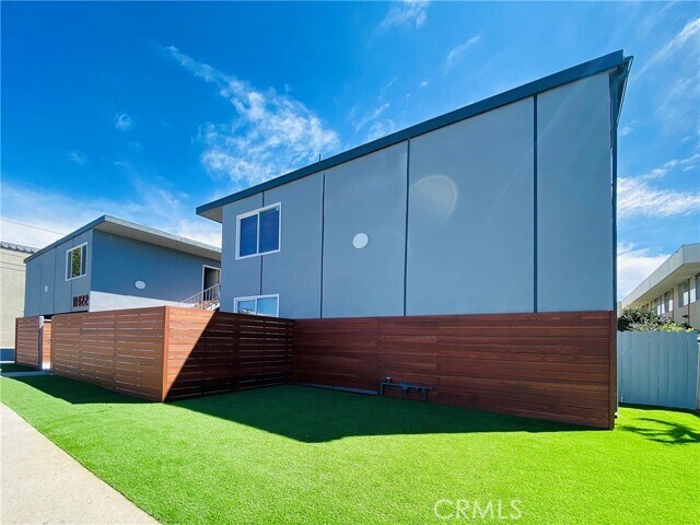 Foto principal - 11422 Iowa Ave