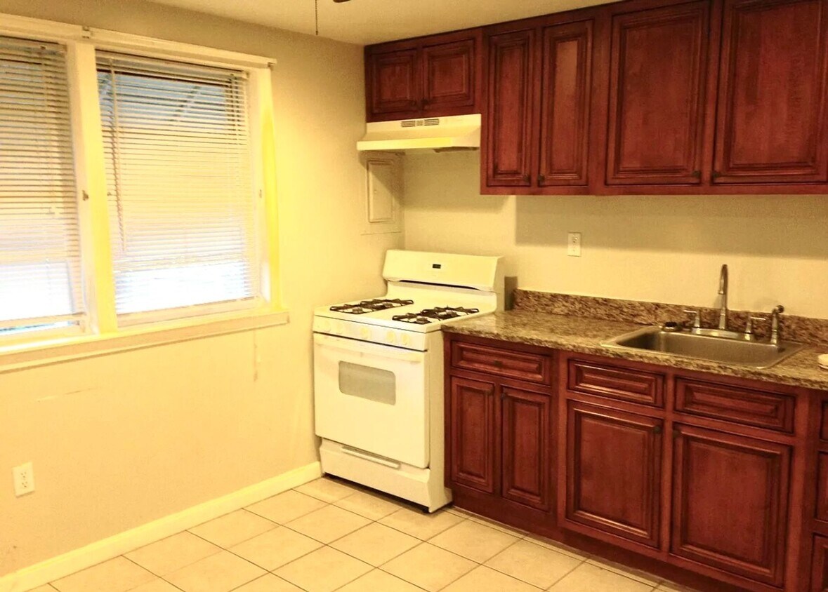 448 Bigley Ave, Halethorpe, MD 21227 House Rental in Halethorpe, MD