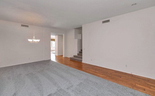 Building Photo - 10491 E Meadowhill DR, Scottsdale, AZ 85255