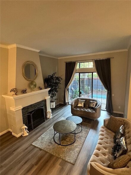 Building Photo - 428 W Huntington Dr