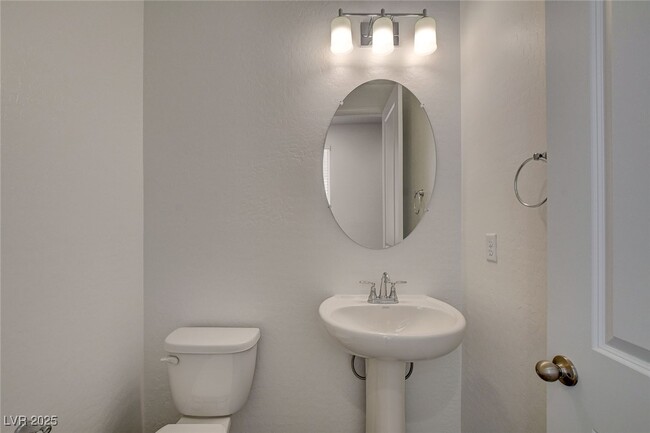 Building Photo - 9922 Angel Valley Dr