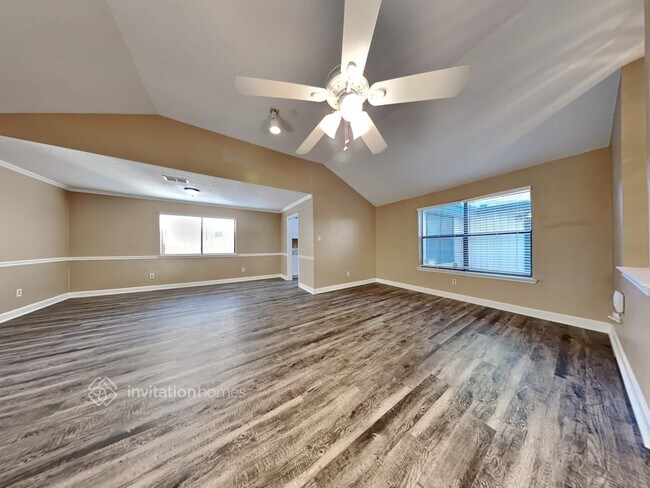 Building Photo - 207 Springridge Ln