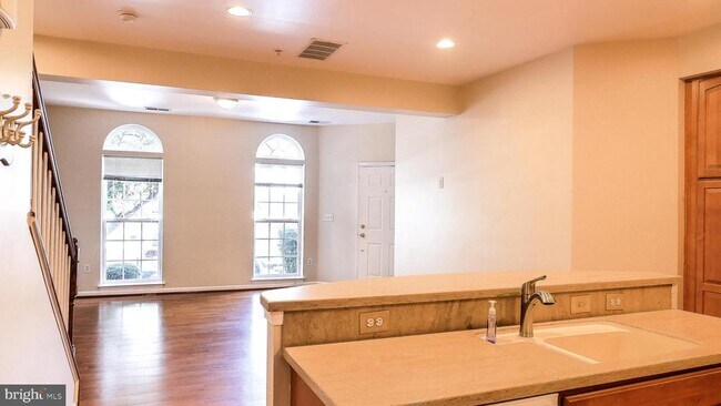 Building Photo - 2304 Forest Ridge Terrace