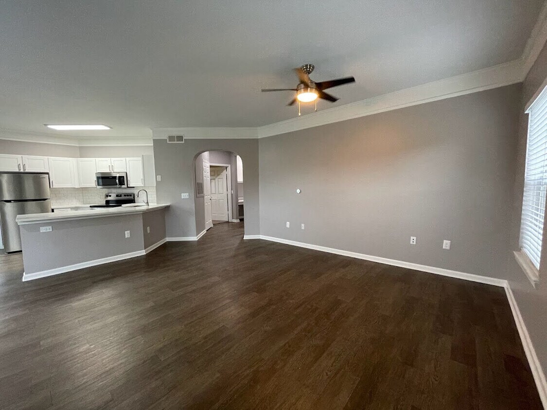 The Spencer Park Row Apartments 15335 Park Row Houston, TX