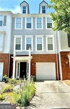 Building Photo - 3389 Lathenview Ct