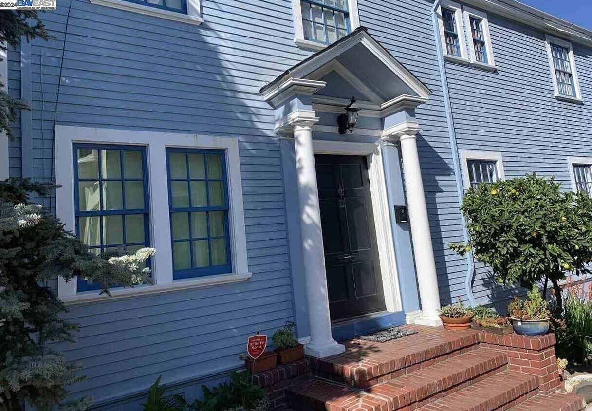 Foto principal - 900 MacArthur Blvd