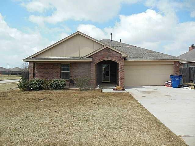 Building Photo - 605 S Kaylee Ln