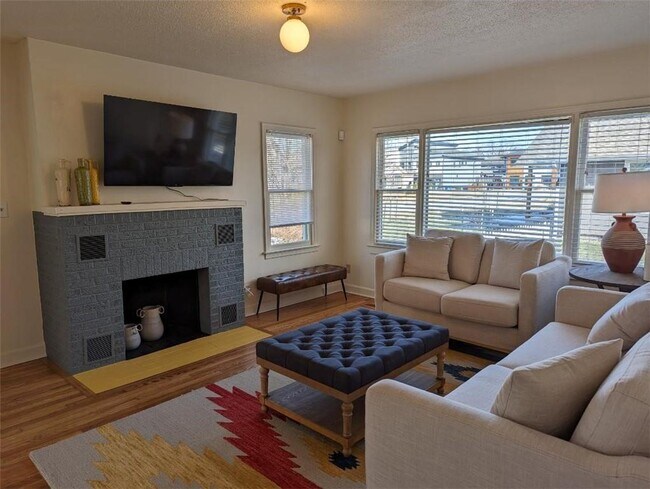 Foto del edificio - 705 NW 6th St