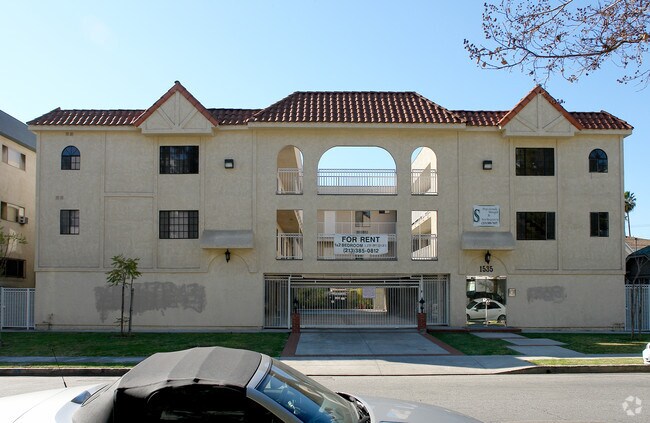 Foto del edificio - MC Kenmore Properties, LLC