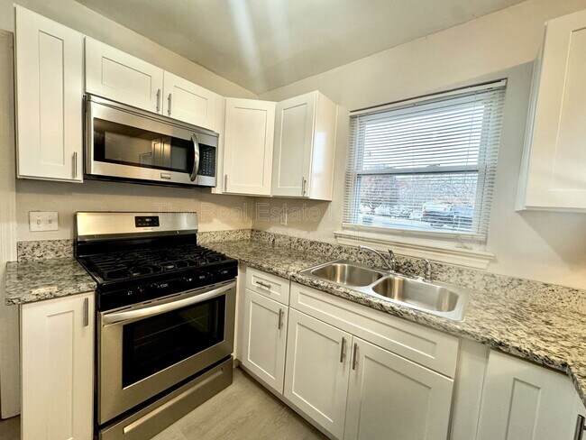 Foto del edificio - 1452 Elm St