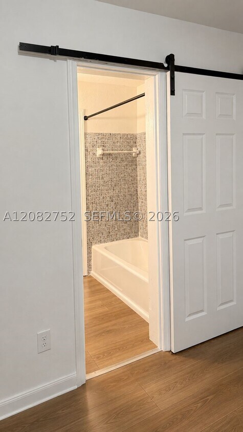 Foto del edificio - 4790 SW 65th Ave