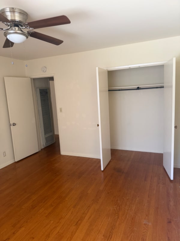 Building Photo - 918 W Huntington Dr