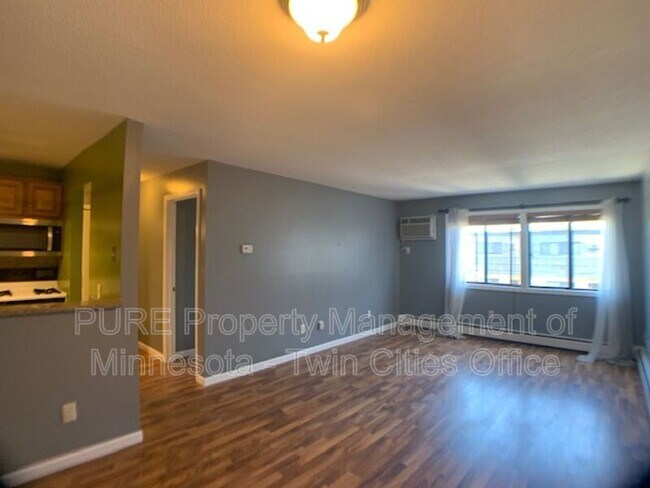 Foto del edificio - 7282 72nd Ln N
