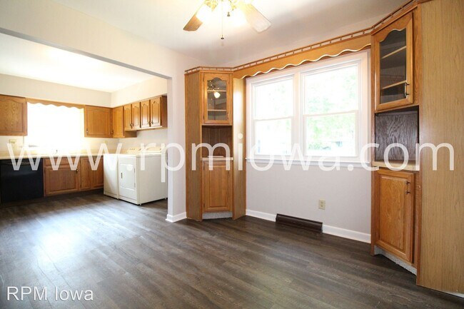 Foto del edificio - 2 br, 1 bath House - 514 SW Cherry Street