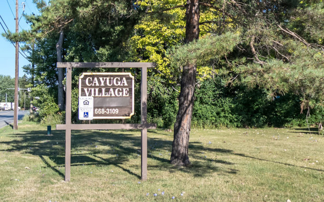 Foto del edificio - Cayuga Village Senior