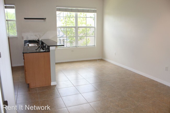 Building Photo - 2431 Middleton Grove Dr
