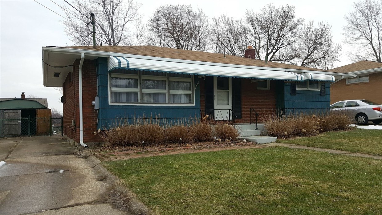 Primary Photo - 4301 Washington Ave