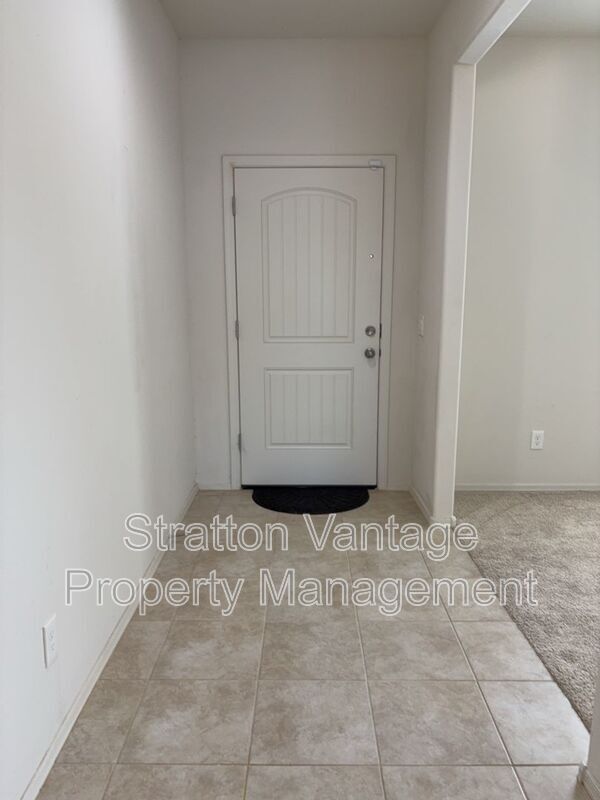 Foto del edificio - 43620 W Mescal Dr