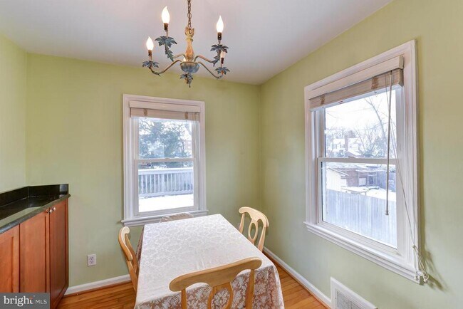 Foto del edificio - 2609 Farmington Dr