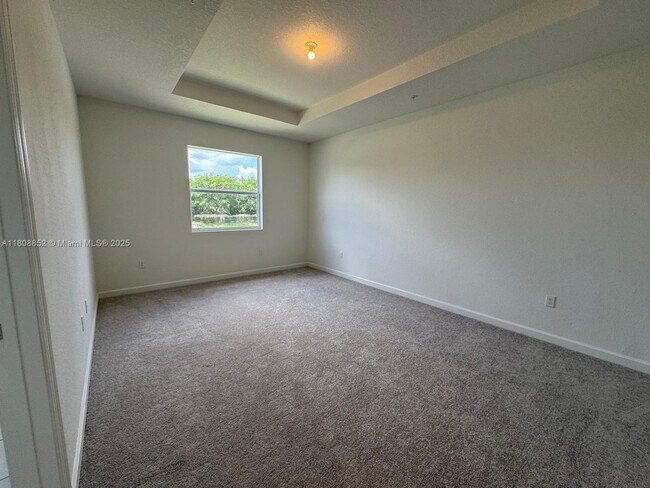 Foto del edificio - 18442 SW 2nd St