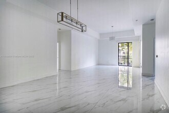 Building Photo - 8395 SW 73rd Ave