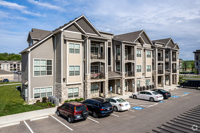 Building Photo - Thrive at Creekside Apartments and Townhomes